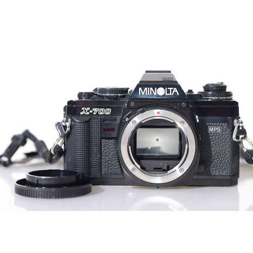 Minolta 700 slr camera - x-700,